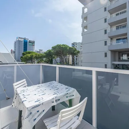 Beach&Sun A Lignano Apartment Lignano Sabbiadoro Exterior photo